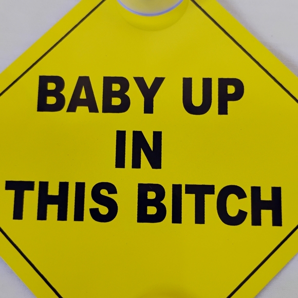 2PCS "BABY UP IN THIS B" Baby On Board Metal Driving Safety Warning Car Signs - Picture 6 of 14
